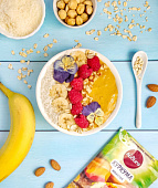 Смузи-боул с манго, миндальным молоком и куркумой