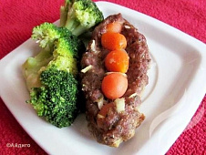 Открытые котлеты с морковью и орегано