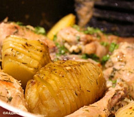 Картофель запеченный целиком