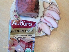 Знатное соленое сало с чесноком и черным перцем