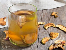 Компот с каркаде и стевией