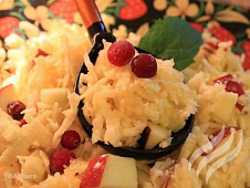 Салат с репой, яблоком и корицей