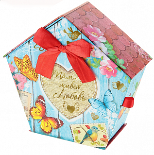 Подарочная коробка "Где живет любовь" 20*19*8