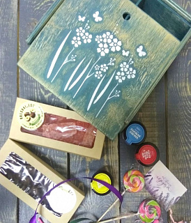 Ящик деревянный с двумя отсеками и задвигающейся крышкой 24*35*12