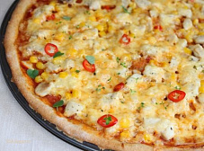 Пицца с кукурузой