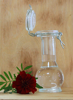 Стеклянная банка-кувшин под пряности